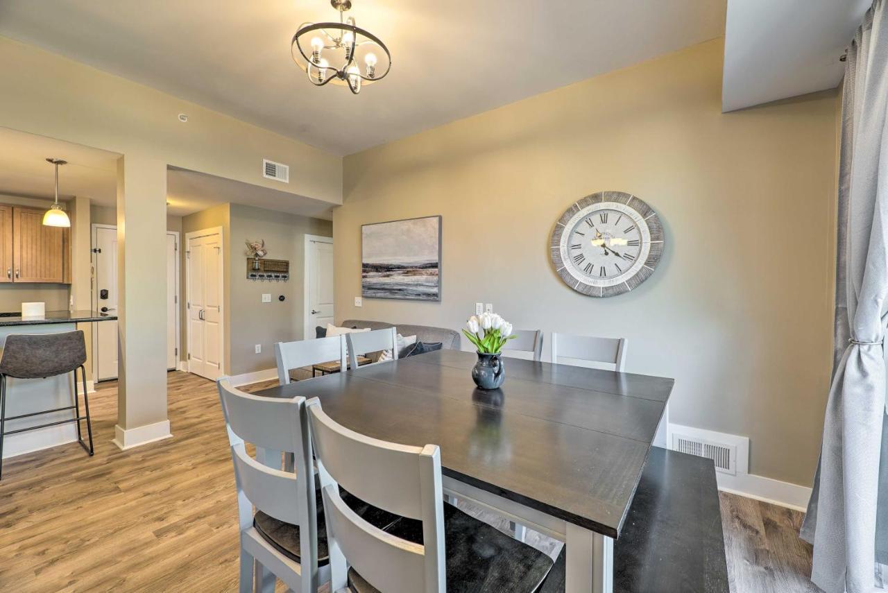 Grand Haven Condo - Walk To Nearby Hot Spots! Екстериор снимка