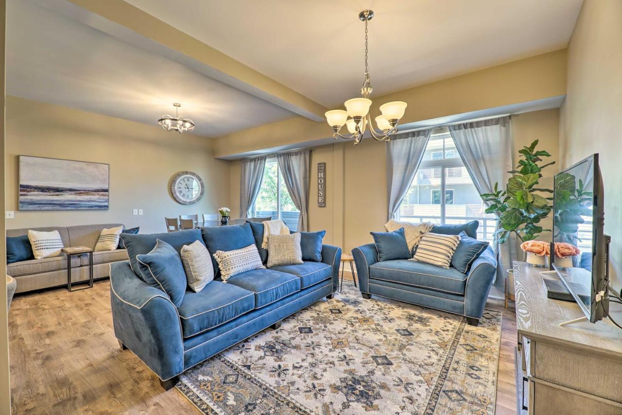 Grand Haven Condo - Walk To Nearby Hot Spots! Екстериор снимка