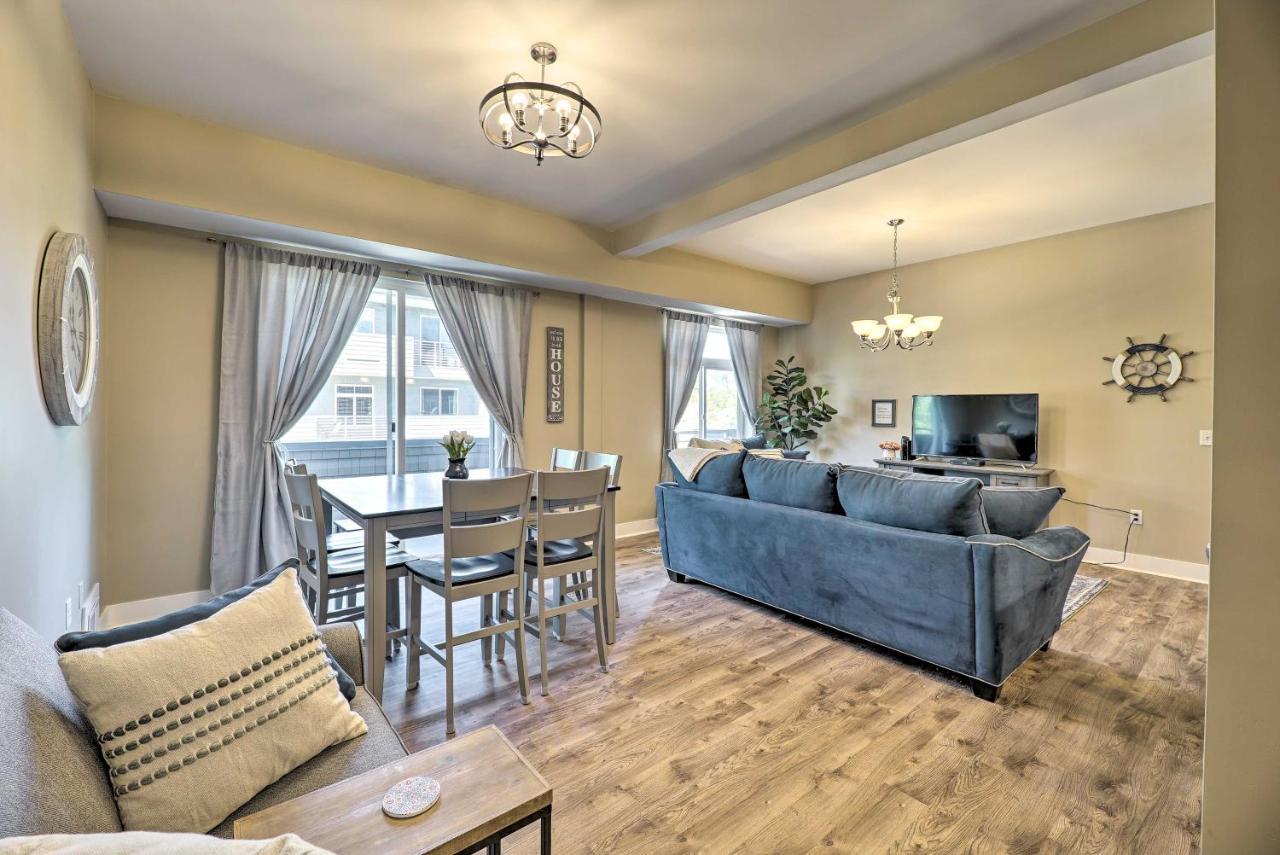 Grand Haven Condo - Walk To Nearby Hot Spots! Екстериор снимка