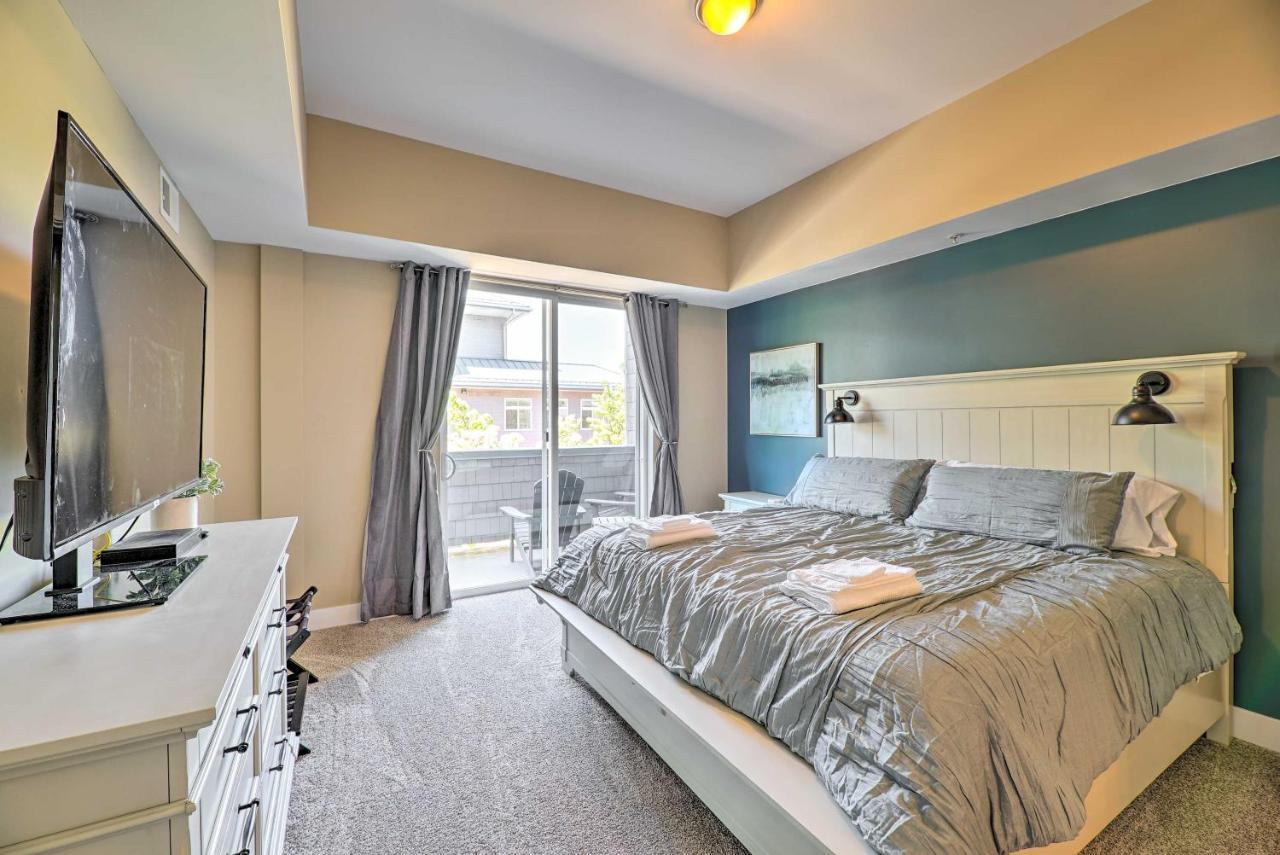 Grand Haven Condo - Walk To Nearby Hot Spots! Екстериор снимка