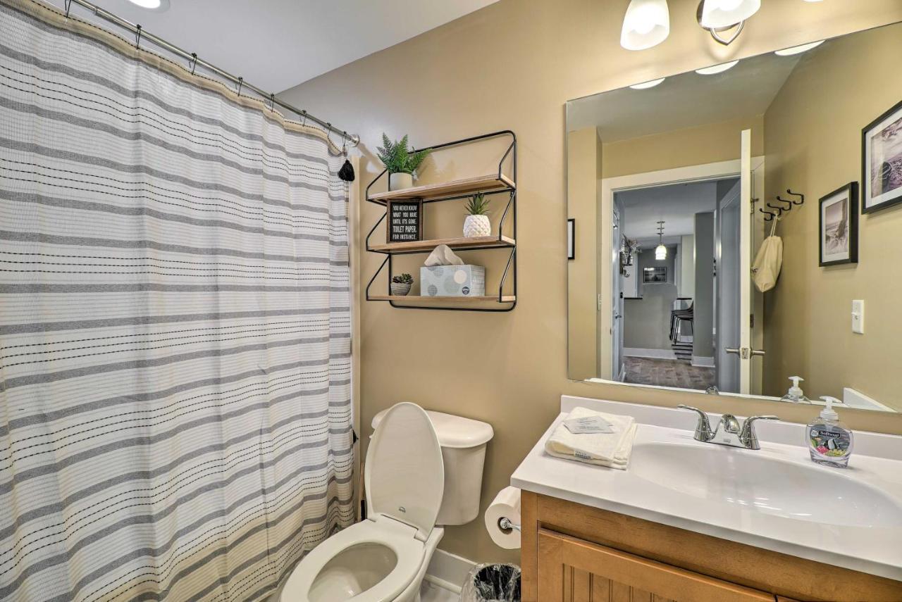 Grand Haven Condo - Walk To Nearby Hot Spots! Екстериор снимка